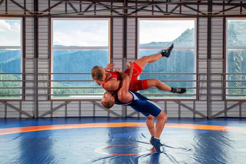 Are suplexes allowed in freestyle wrestling?